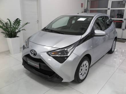 Immagine Toyota Aygo 1.0 VVT-i 72 CV 5 porte x-business